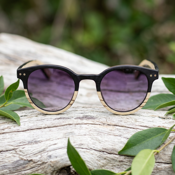 Lunettes en ébène et bouleau en décor nature