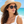 Bild in Galerie hochladen, Nacre femme chapeau de paille verres gris
